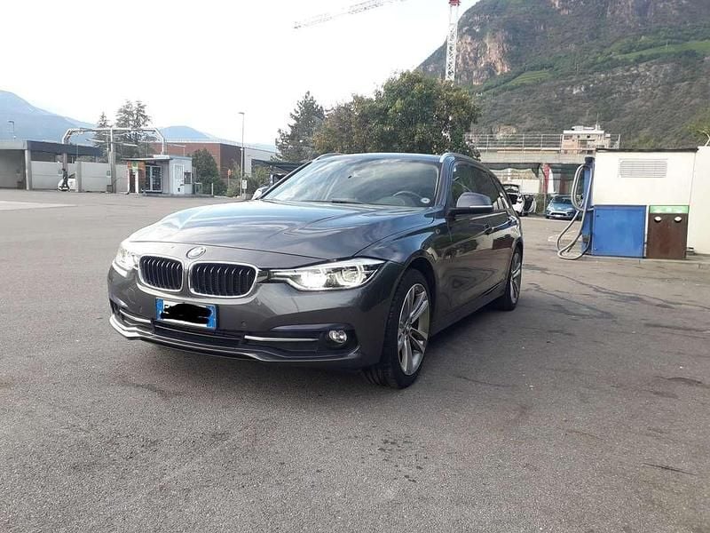 Usata BMW 320 Sport Line 190 CV (139 kW) 2017 Station wagon