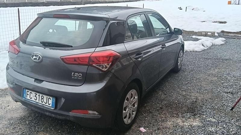 Usata Hyundai i20 Classic 73 CV (53 kW) 2016 Utilitaria