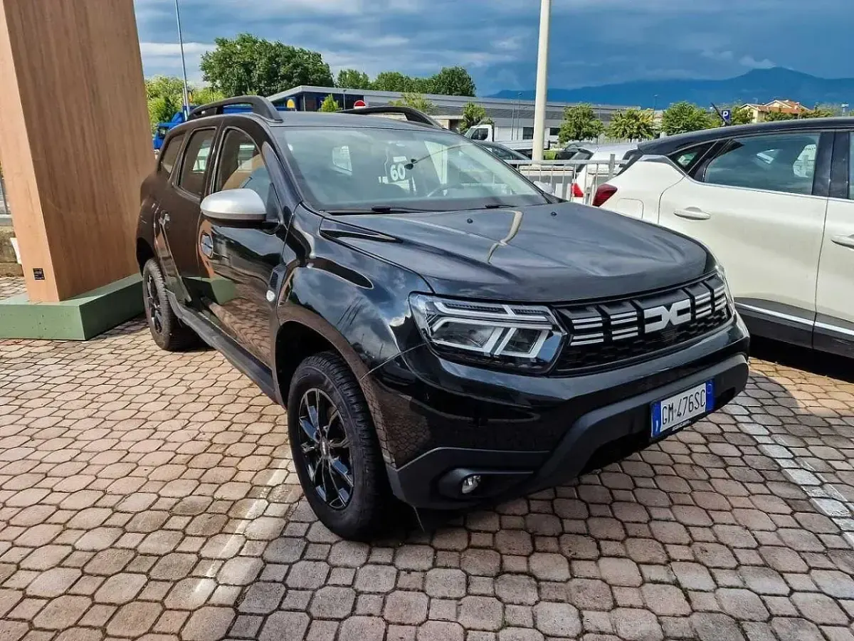 Usado Dacia Duster Expression 101 CV (74 kW) 2023 Negro SUV