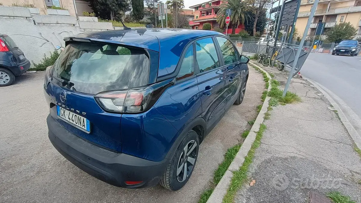 Usata Opel Crossland 110 CV (80 kW) 2022 Blu SUV