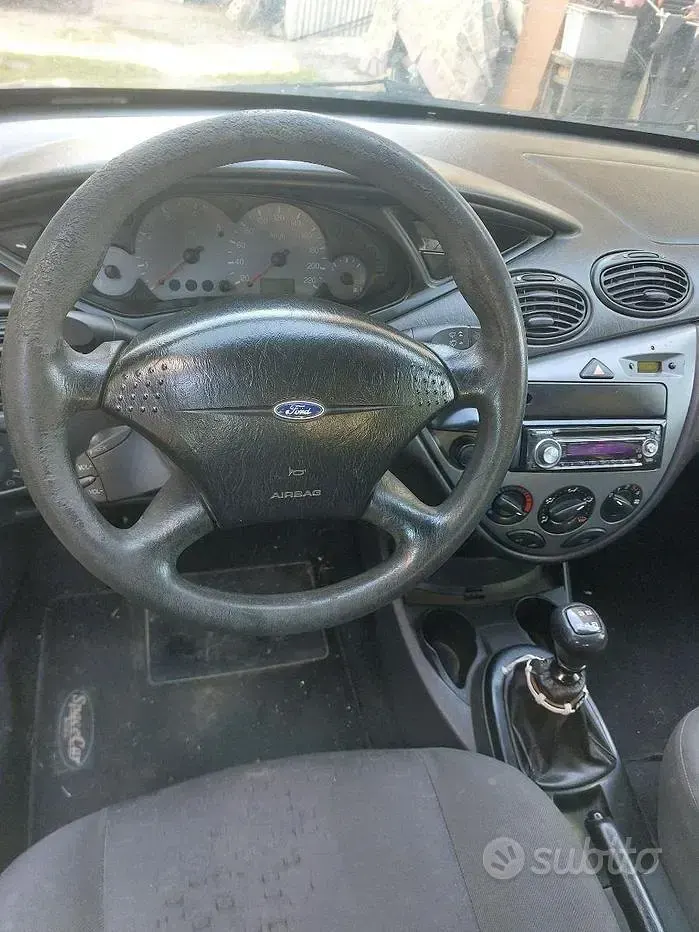 Usata Ford Focus 90 CV (66 kW) 2004 Viola Station wagon