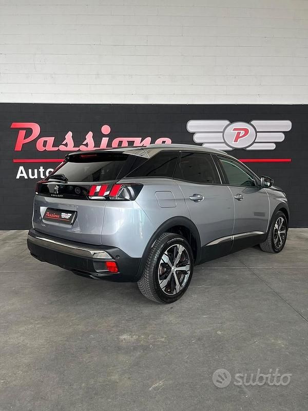 Usata Peugeot 3008 130 CV (95 kW) 2018 Grigio Station wagon