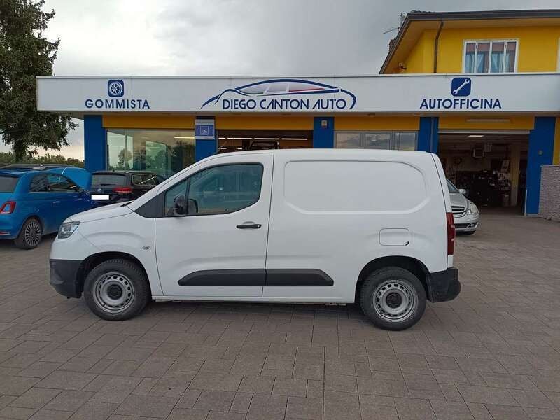 Usata Toyota Proace City City 102 CV (75 kW) 2022 Bianco Monovolume