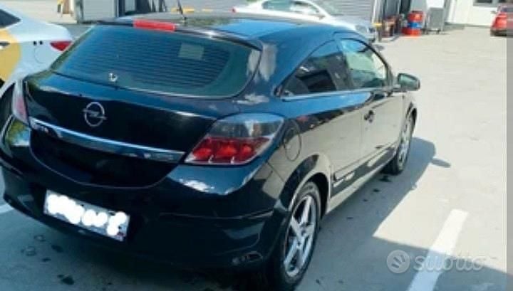 Usata Opel Astra Sport 2008 Nero Coupé