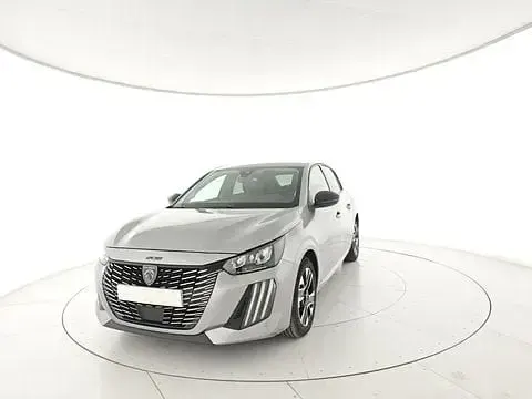 Usata Peugeot 208 Allure 101 CV (74 kW) 2025 Argento Utilitaria