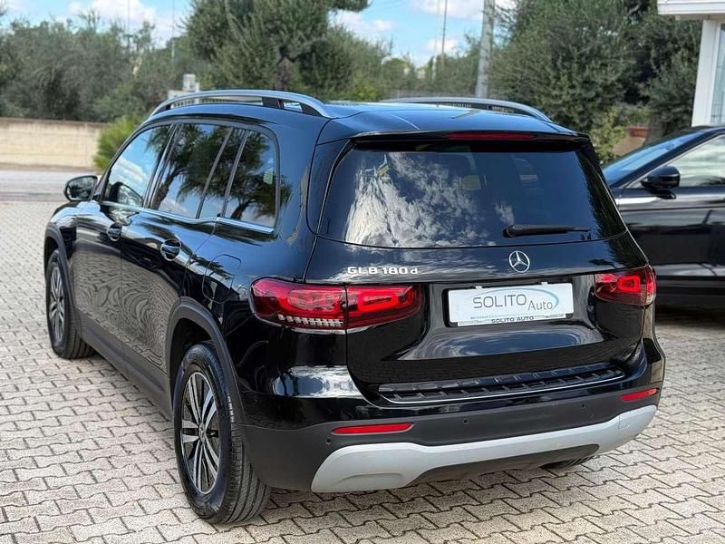 Usata Mercedes GLB180 Business 116 CV (85 kW) 2021 Nero cosmo metallizzato SUV