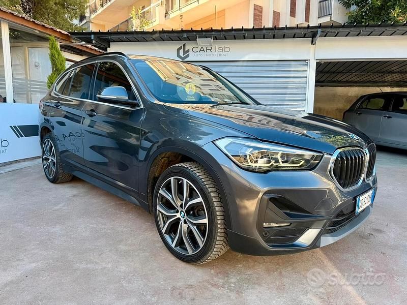 Usata BMW X1 Sport Line 190 CV (139 kW) 2020 Grigio SUV