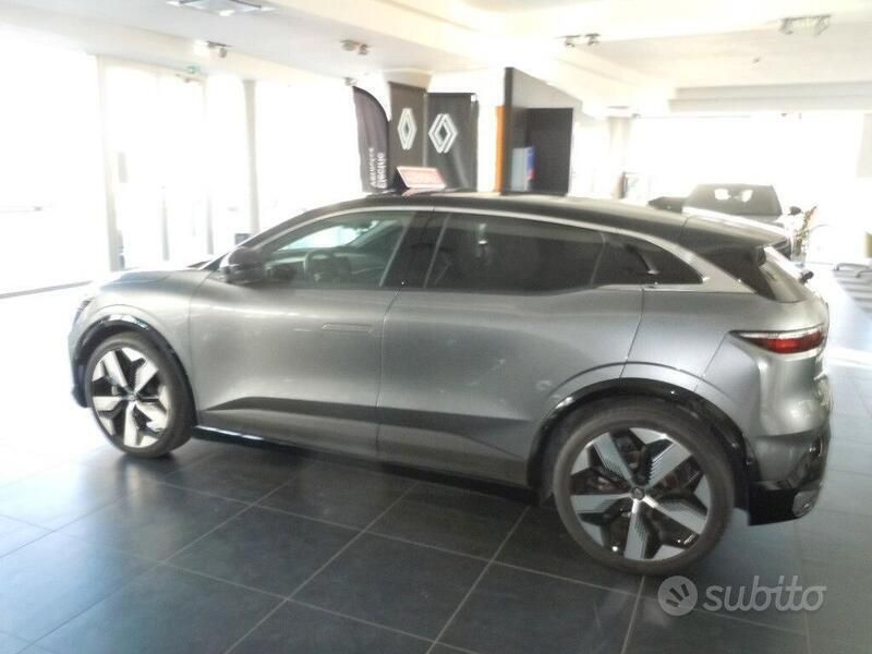Usata Renault Mégane IV Techno 161 kW (220 CV) 2022 Grigio Berlina