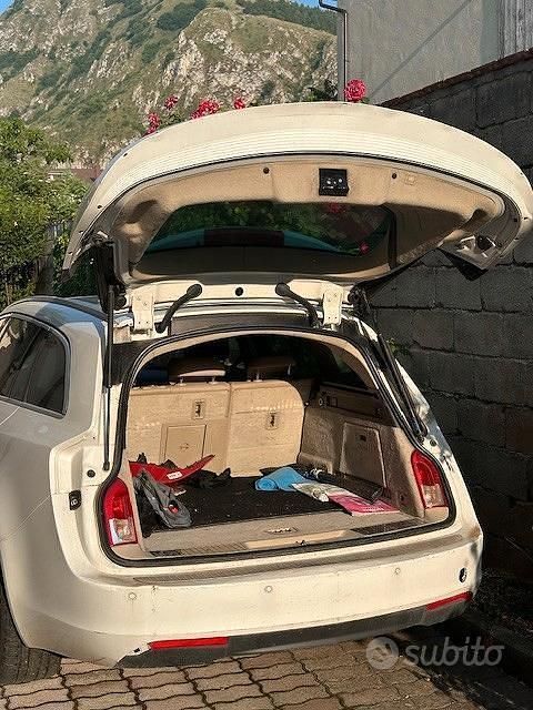 Usata Opel Insignia 2011 Bianco Station wagon