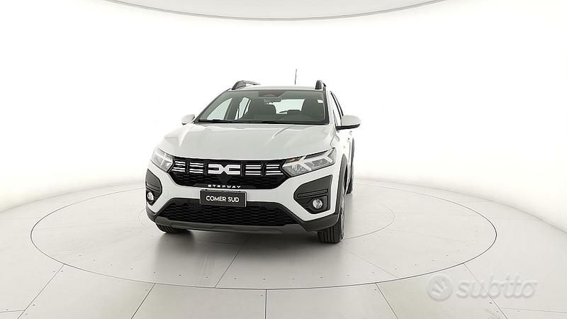 Usata Dacia Sandero Stepway 101 CV (74 kW) 2025 Bianco SUV