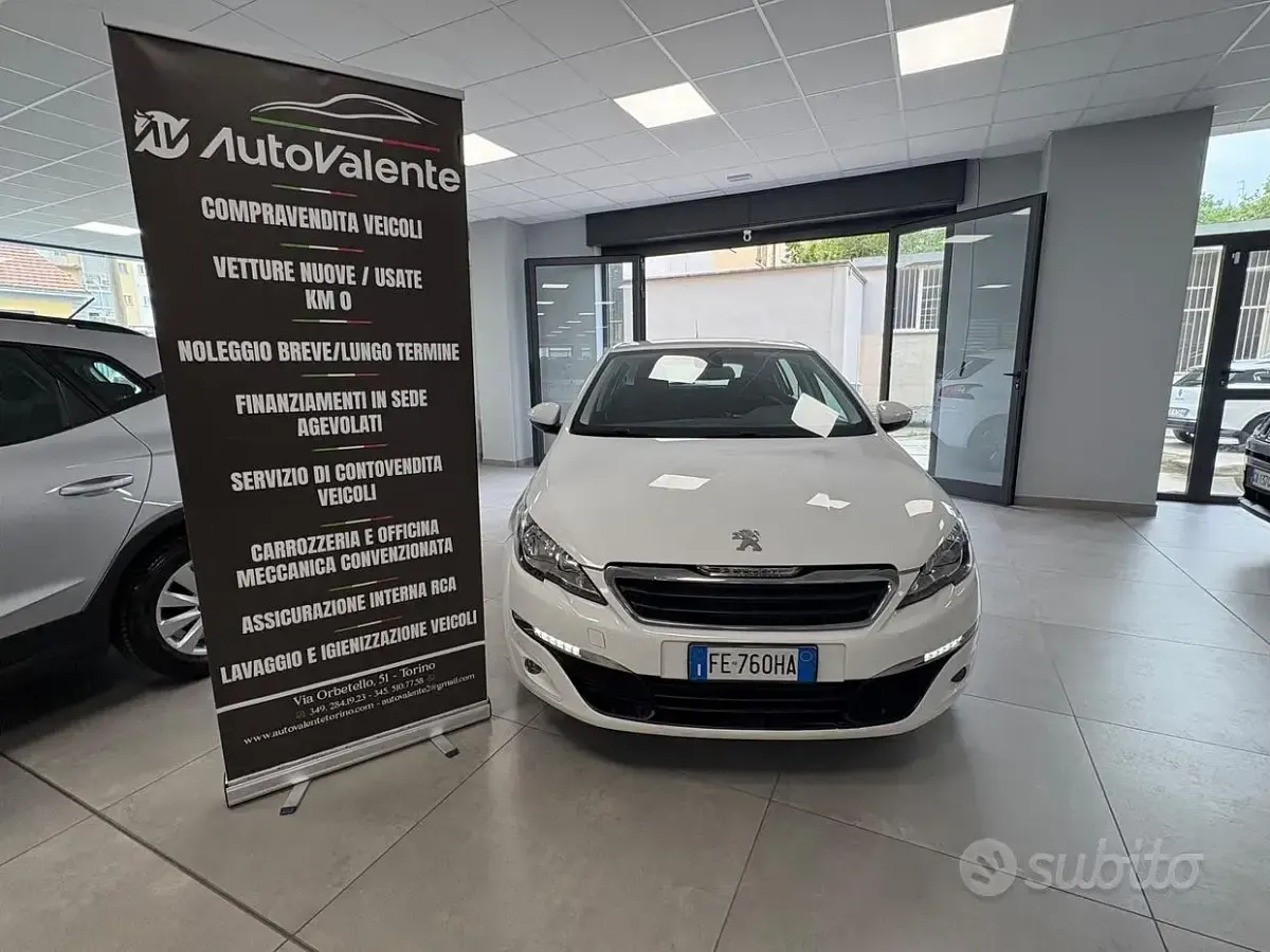 Occasion Peugeot 308 Access 110 ch (80 kW) 2016 Blanc Berline