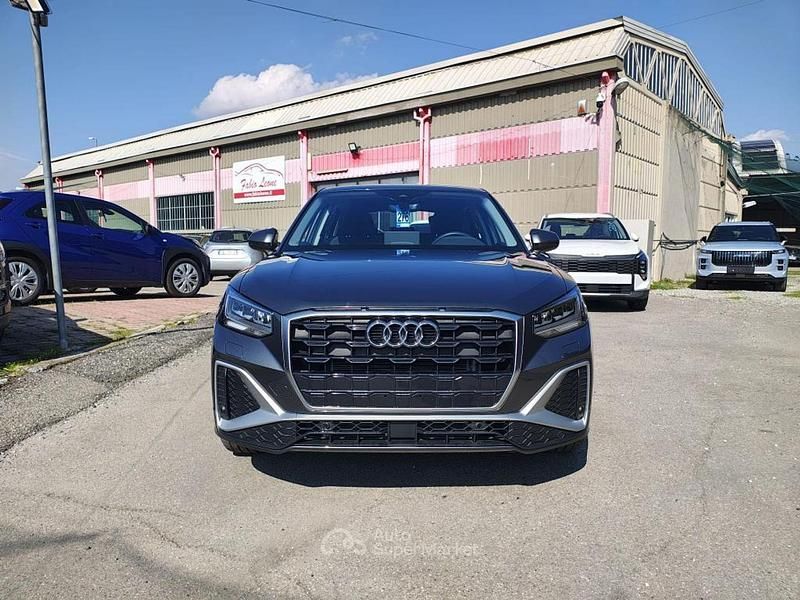 Usata Audi Q2 S-Line 116 CV (85 kW) 2025 Grigio SUV