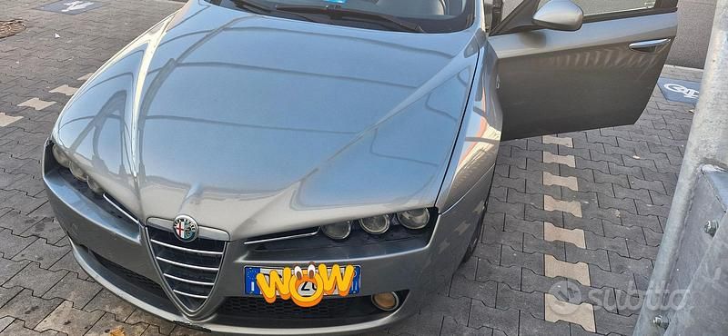 Grigio Usata 2007 Alfa Romeo 159 Station wagon | 3900 € - Immagine 1/4