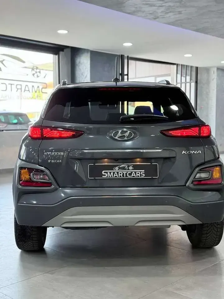 Usata Hyundai Kona Style 116 CV (85 kW) 2018 Grigio SUV