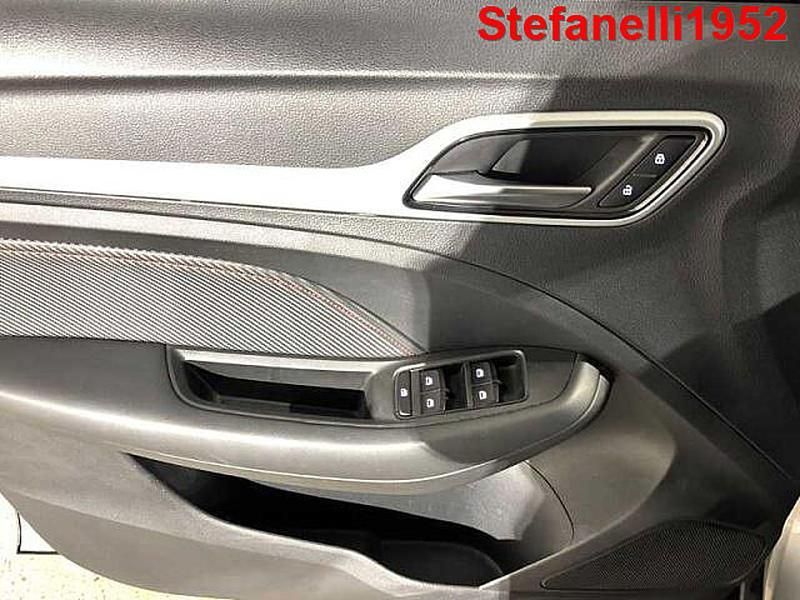 Usata MG ZS Luxury 106 CV (77 kW) 2023 Argento SUV