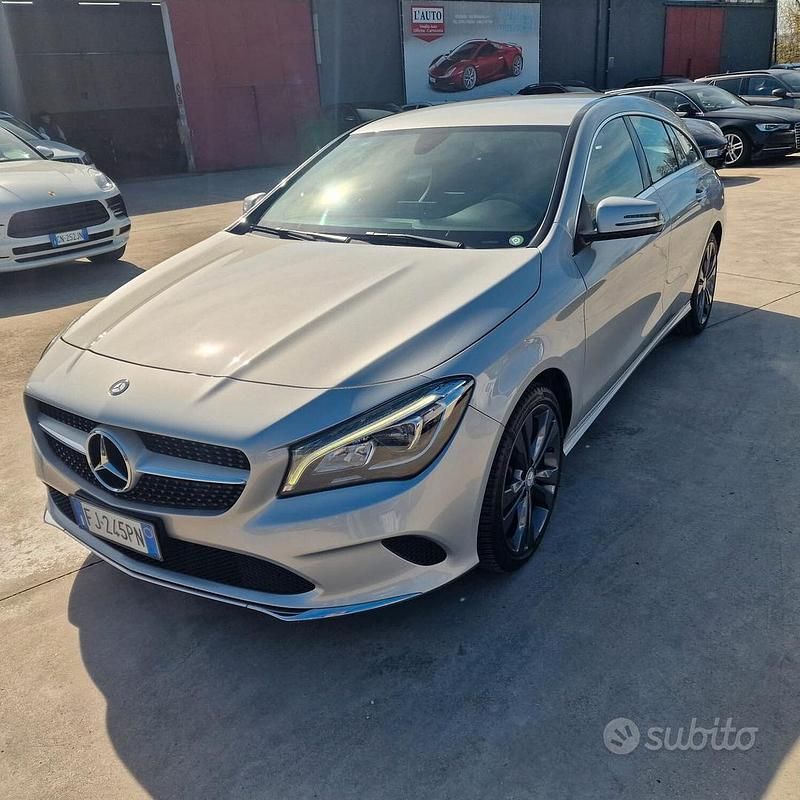 Usata Mercedes CLA200 Premium 136 CV (100 kW) 2017 Grigio Station wagon