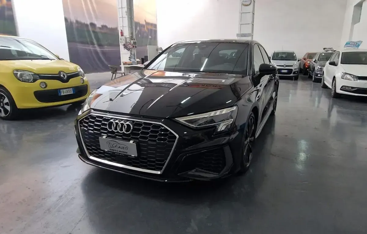 Usata Audi A3 Comfort 150 CV (110 kW) 2023 Nero Berlina