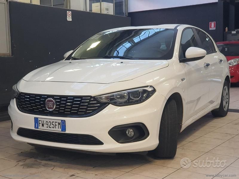 Usata Fiat Tipo Sport 120 CV (88 kW) 2019 Bianco Berlina