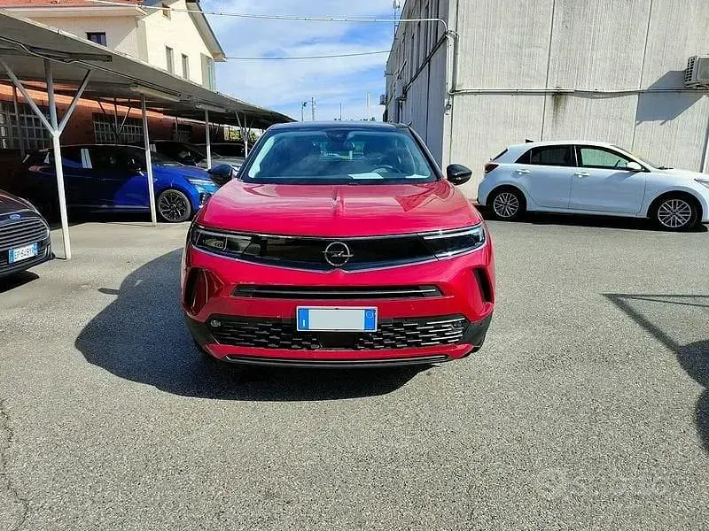 Usata Opel Mokka Elegance 101 CV (74 kW) 2023 Rosso SUV