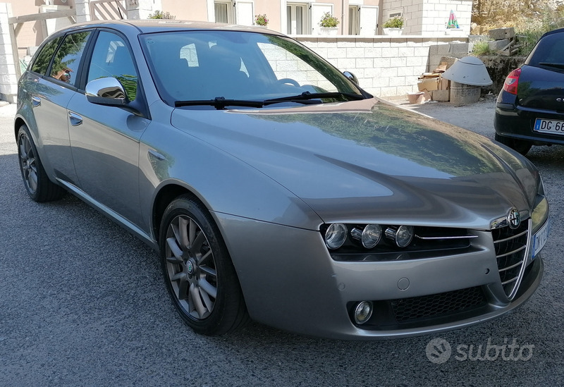 Usato 2008 Alfa Romeo 159 1.9 Diesel 150 CV (4.000 €)