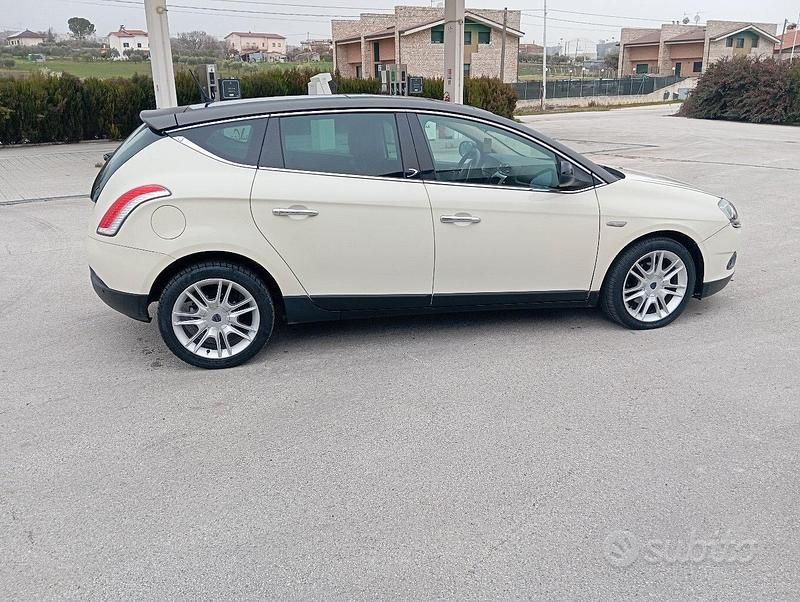 Usata Lancia Delta 2009 Utilitaria