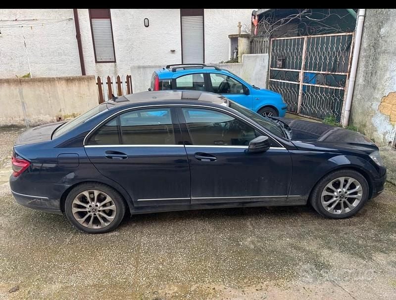 Begagnad Mercedes C220 2008 Blå Sedan