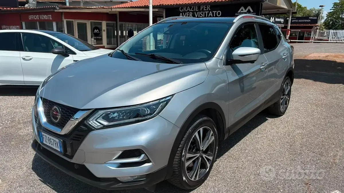 Usata Nissan Qashqai Tekna 140 CV (102 kW) 2019 Grigio SUV