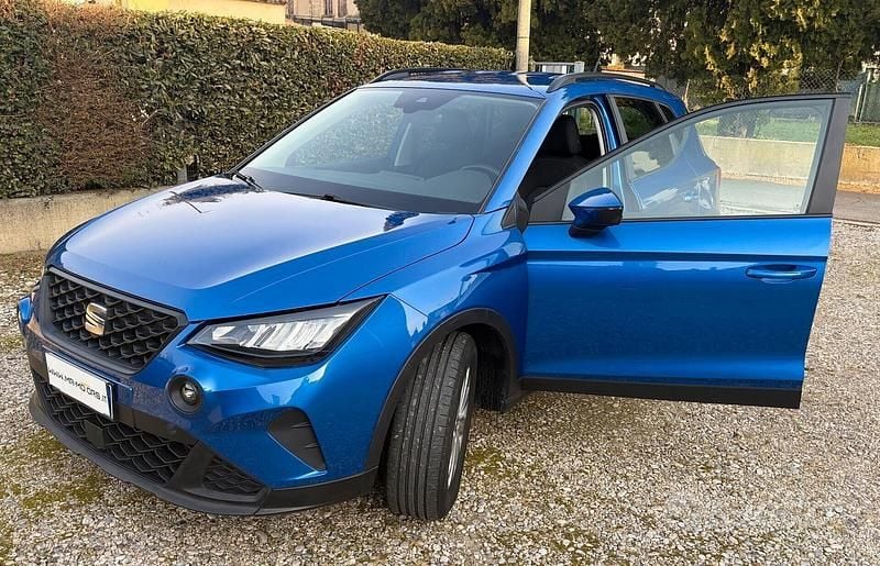 Blu Usata 2022 Seat Arona SUV | 13.900 € (Ottimo prezzo) - Immagine 1/4