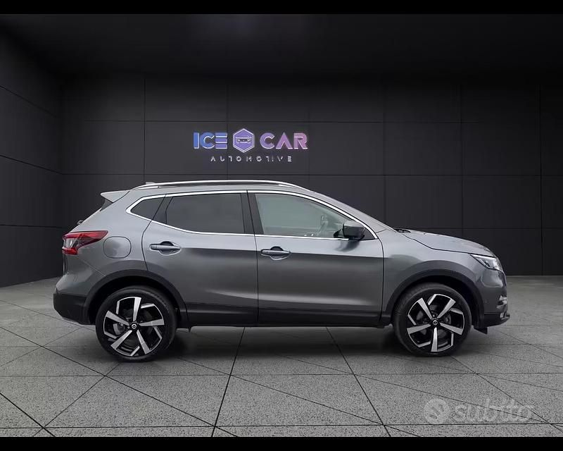 Usado Nissan Qashqai N-Connecta 116 HP (85 kW) 2020 Cinzento SUV
