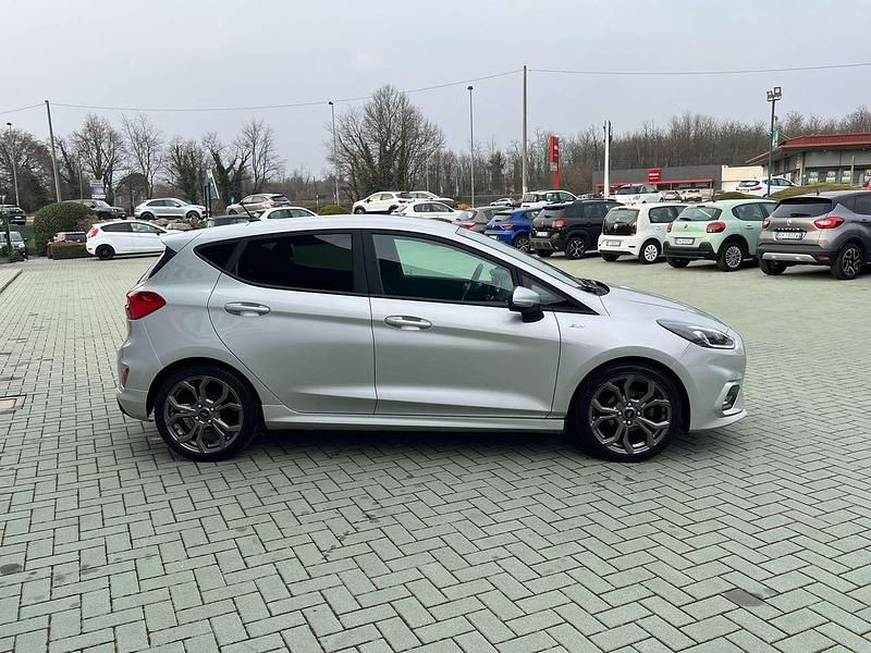 Usata Ford Fiesta ST-Line 101 CV (74 kW) 2021 Argento Utilitaria
