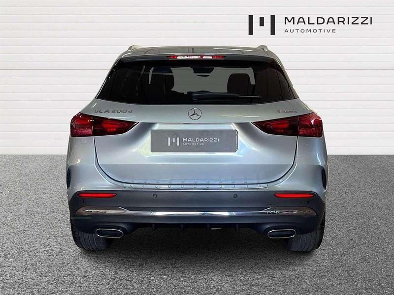 Usata Mercedes GLA200 Advanced Plus 150 CV (110 kW) 2024 Argento SUV