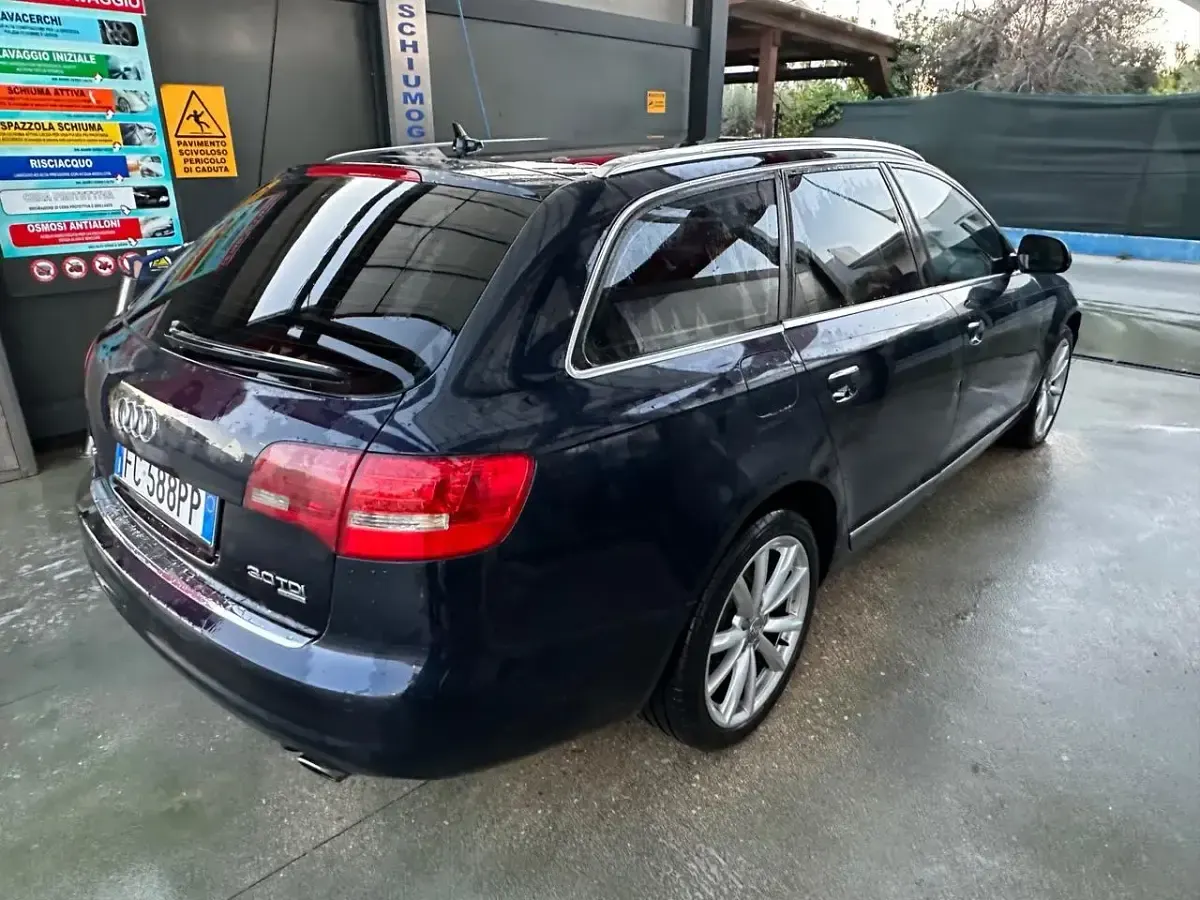 Usata Audi A6 239 CV (175 kW) 2009 Blu Station wagon