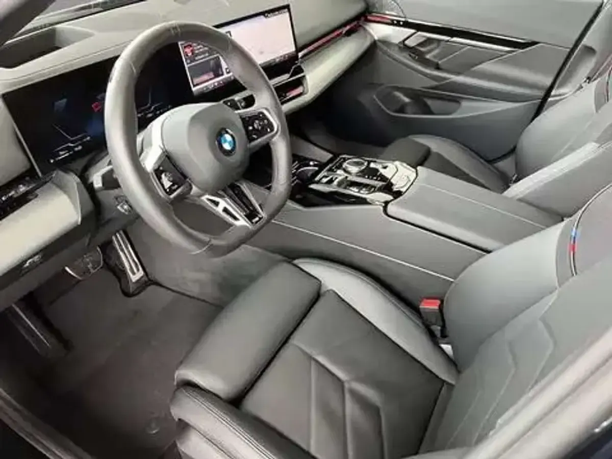 Usata BMW 520 M Sport 197 CV (144 kW) 2025 Nero Station wagon