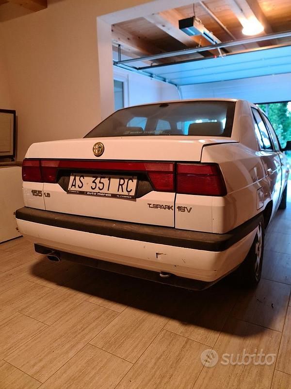 Usata Alfa Romeo 155 140 CV (102 kW) 1997 Bianco Berlina