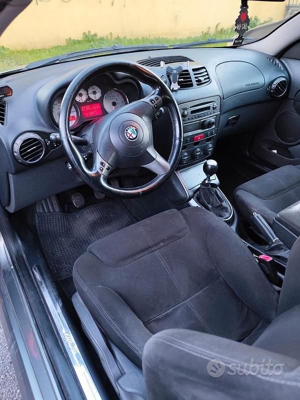 Usata Alfa Romeo GT Distinctive 150 CV (110 kW) 2007 Coupé