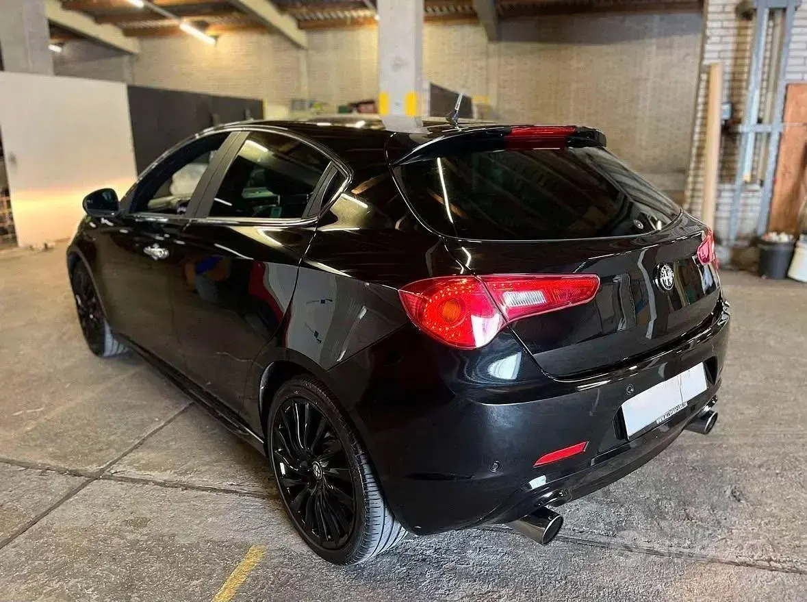 Usata Alfa Romeo Giulietta Turismo 95 CV (69 kW) 2010 Utilitaria