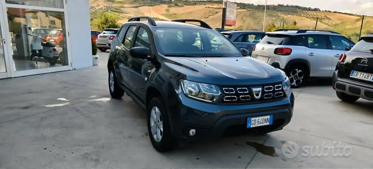Usata Dacia Duster Comfort 101 CV (74 kW) 2021 Grigio SUV