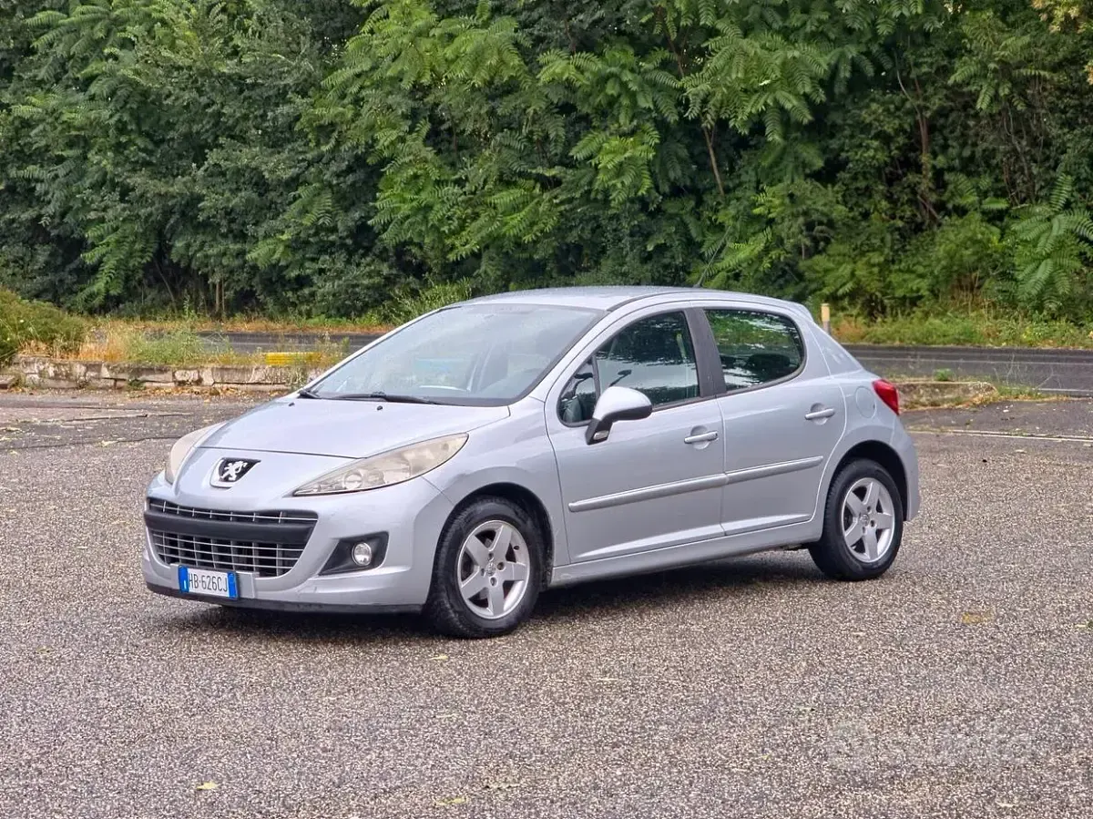 Usata Peugeot 207 68 CV (50 kW) 2010 Grigio Berlina