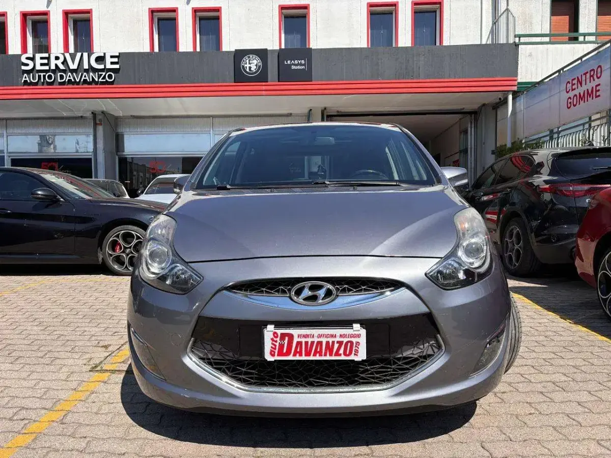 Usata Hyundai ix20 Style 128 CV (94 kW) 2012 Grigio Utilitaria