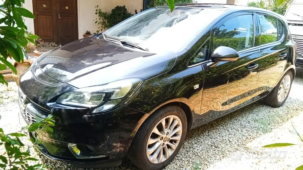 Usata Opel Corsa Cosmo 90 CV (66 kW) 2017 Nero Utilitaria