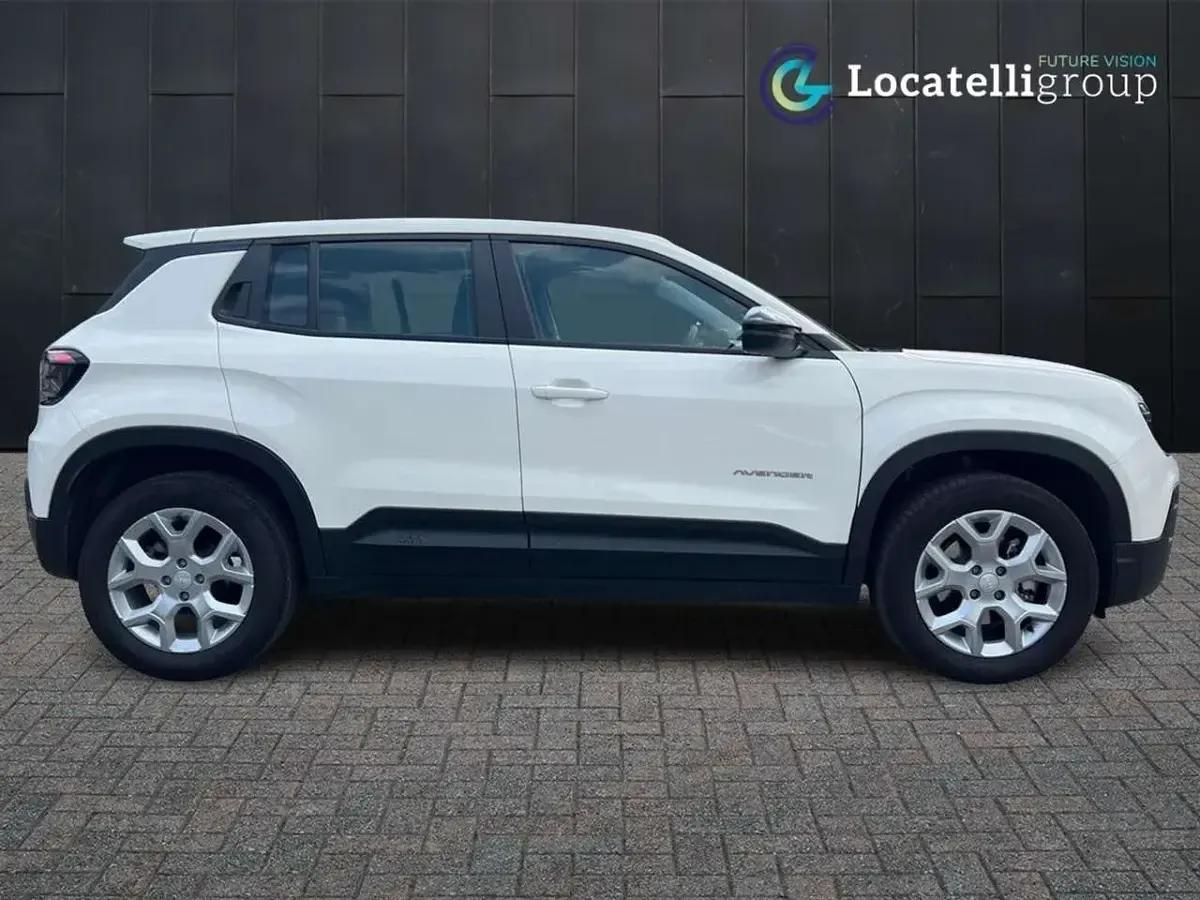 Usata Jeep Avenger Altitude 101 CV (74 kW) 2024 Bianco SUV