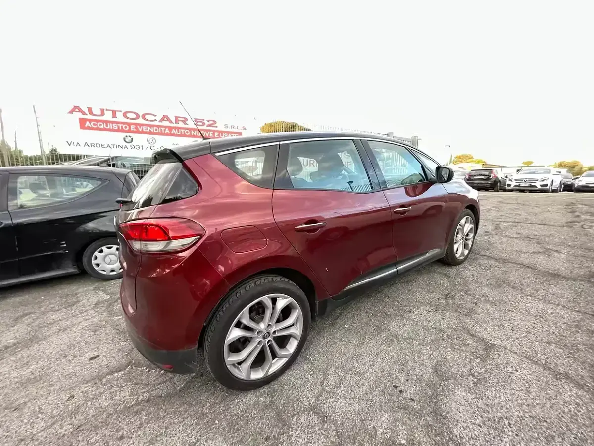 Usata Renault Scénic IV Intens 120 CV (88 kW) 2019 Rosso Monovolume
