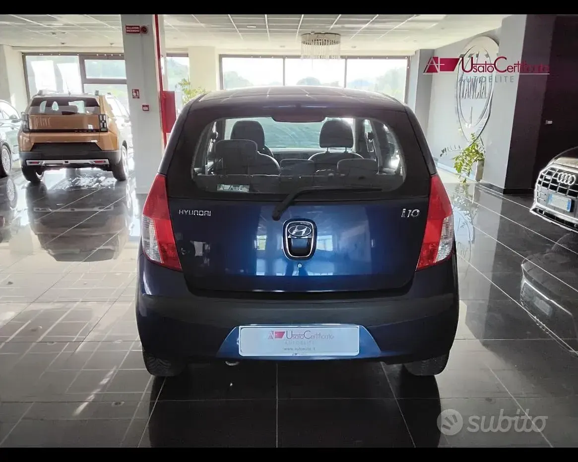 Usata Hyundai i10 66 CV (48 kW) 2010 Bluazzurro Utilitaria