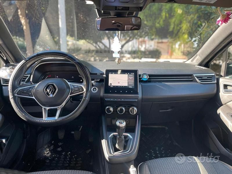 Usata Renault Clio V 90 CV (66 kW) 2021 Nero Berlina