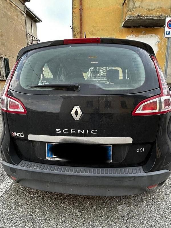 Usata Renault Scénic III Dynamique 110 CV (80 kW) 2012 Nero Monovolume