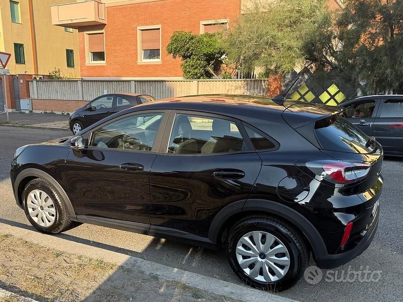 Usata Ford Puma 95 CV (69 kW) 2022 Nero Berlina