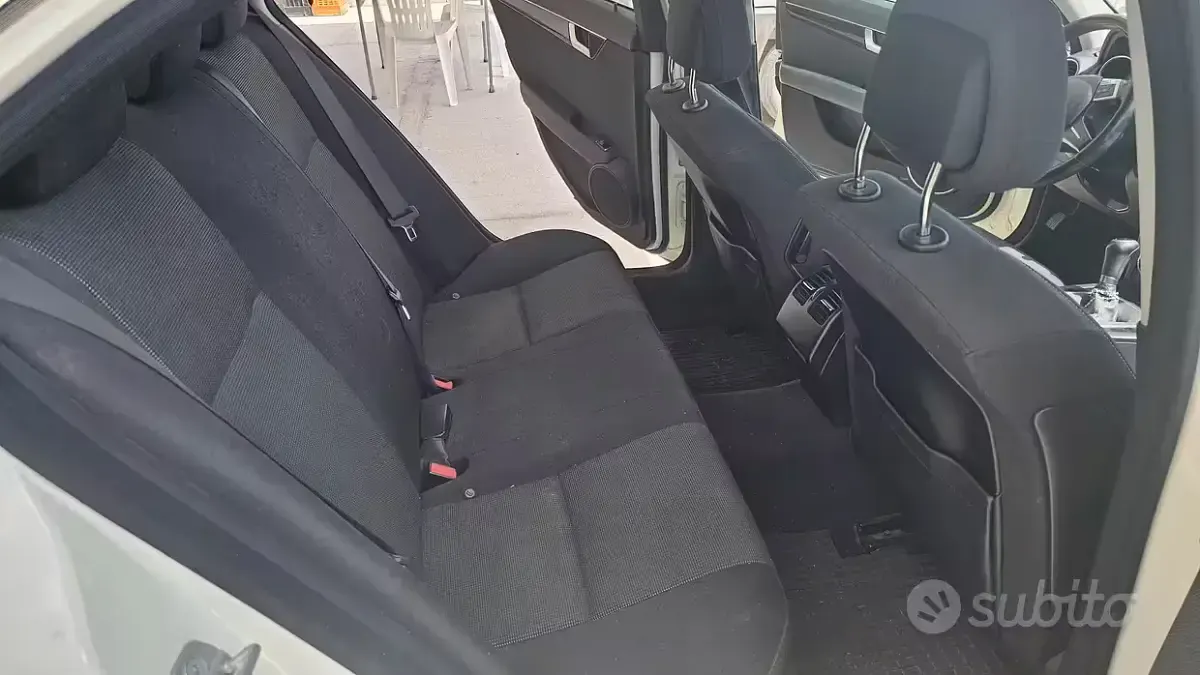 Usata Mercedes C200 184 CV (135 kW) 2012 Berlina
