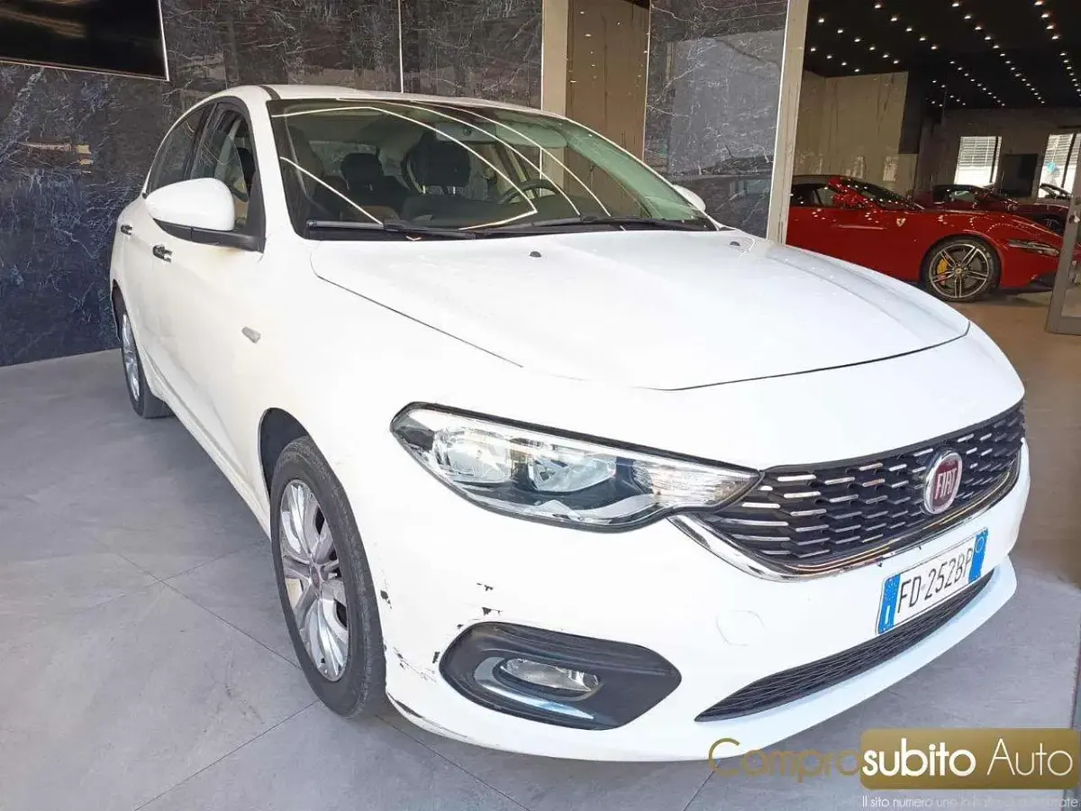 Usata Fiat Tipo Lounge 120 CV (88 kW) 2016 Bianco Station wagon