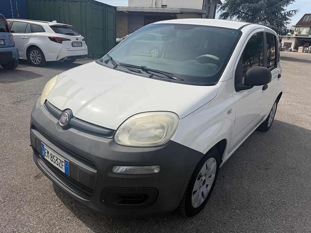 Usata Fiat Panda Active 74 CV (54 kW) 2012 Bianco Utilitaria