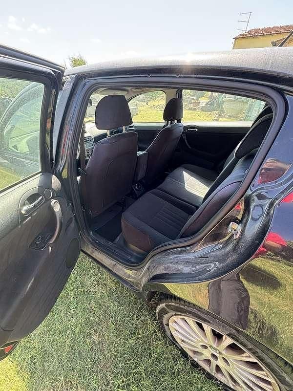 Usata Alfa Romeo 147 120 CV (88 kW) 2008 Nero Utilitaria